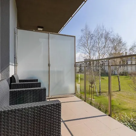 Silver Glam In Wilanow By Renters * Warschau