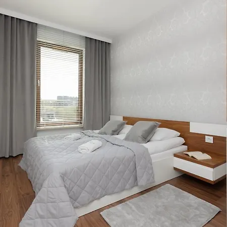 Silver Glam In Wilanow By Renters 公寓 华沙